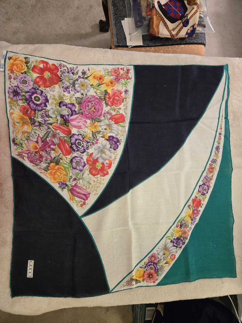 Gucci Floral Colorblock Cotton Scarf - Multicolor